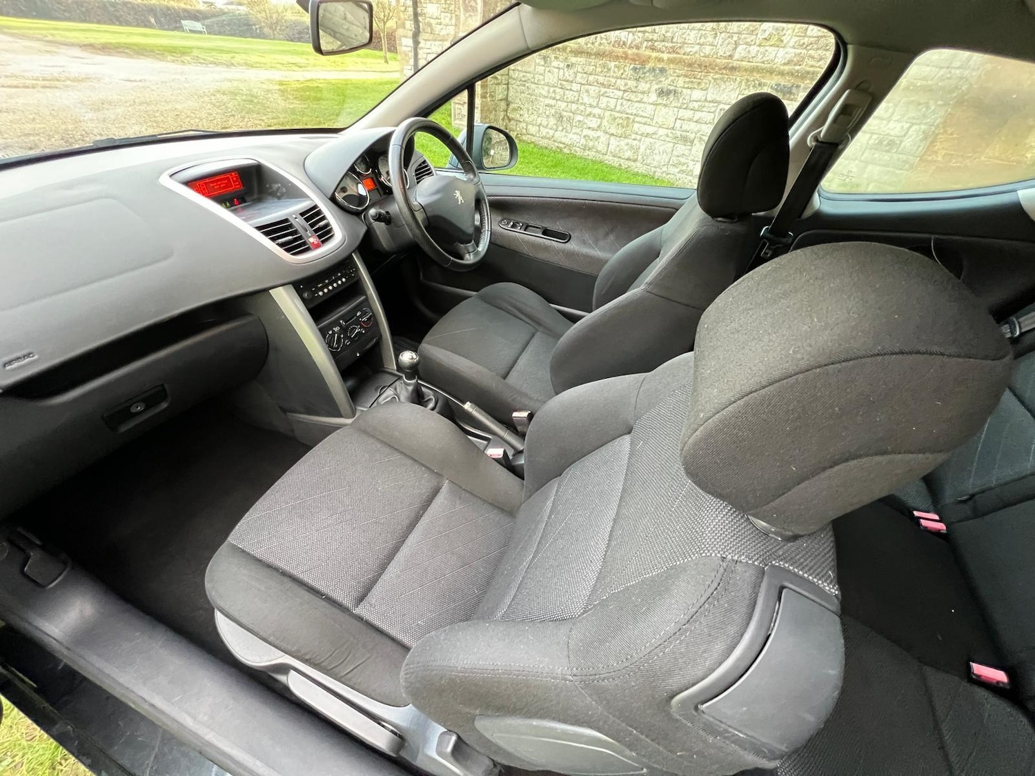 Used Peugeot 207 2007 for sale - 77238095: Photo 21