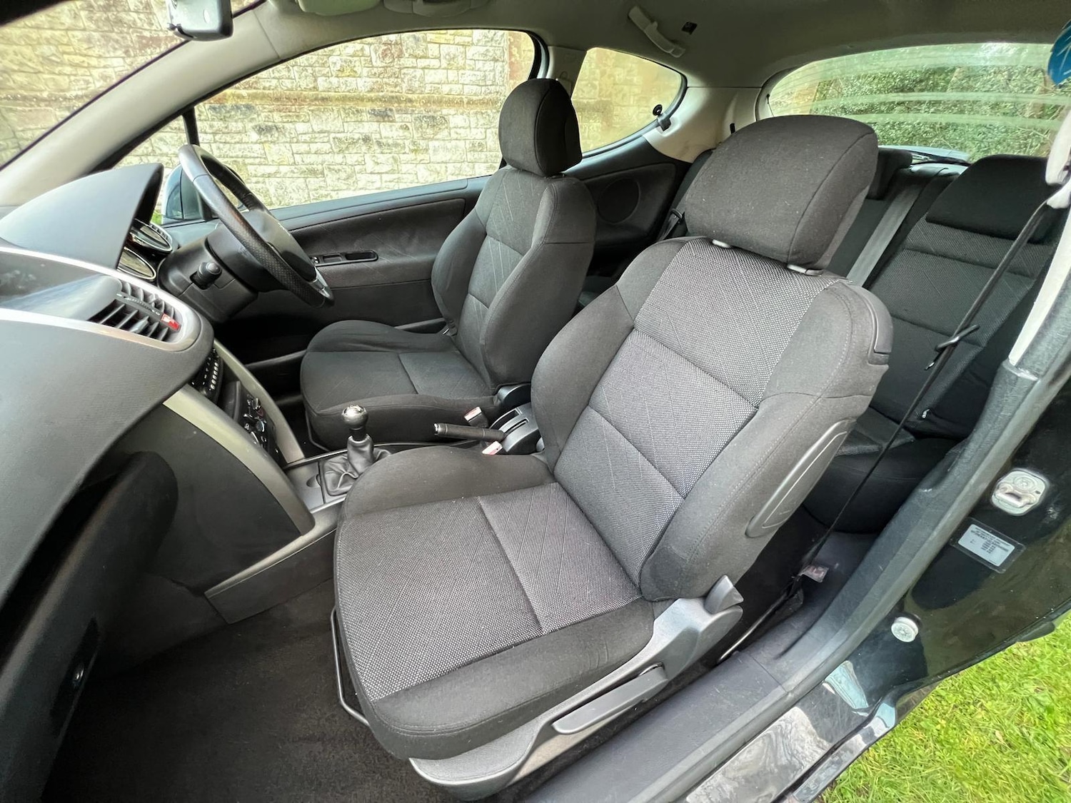 Used Peugeot 207 2007 for sale - 77238095: Photo 22