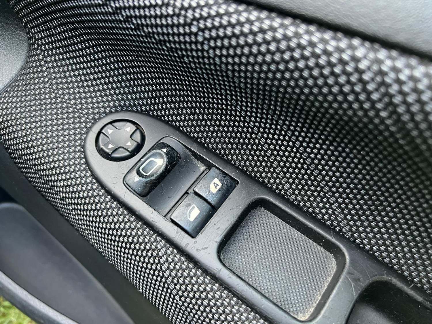 Used Peugeot 207 2007 for sale - 77238095: Photo 35