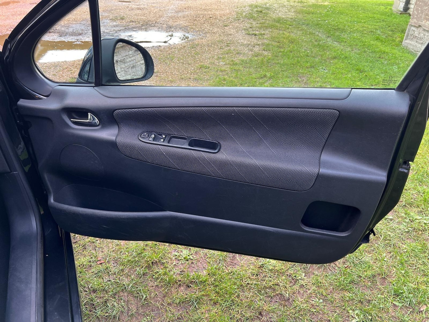 Used Peugeot 207 2007 for sale - 77238095: Photo 36