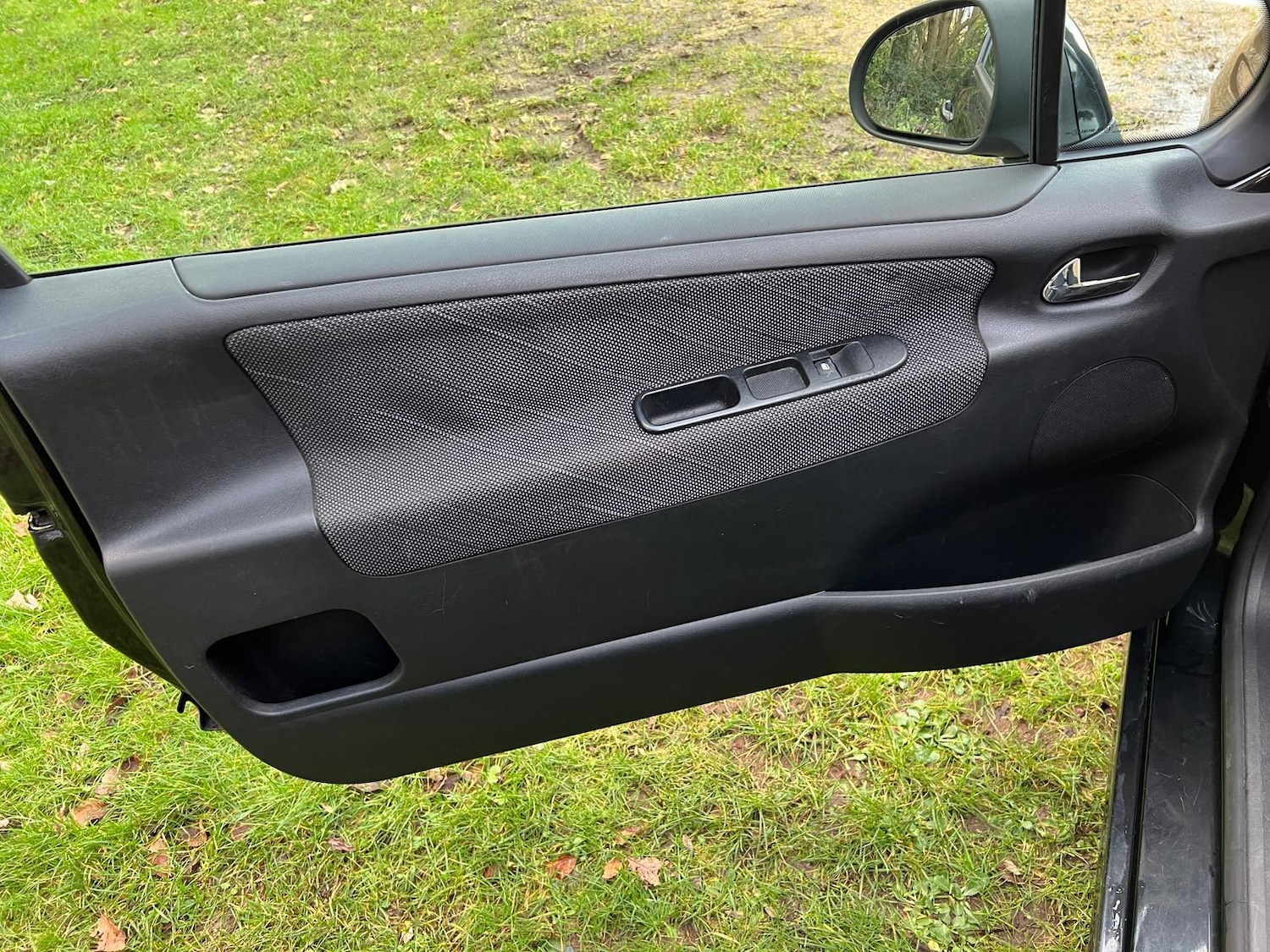 Used Peugeot 207 2007 for sale - 77238095: Photo 37