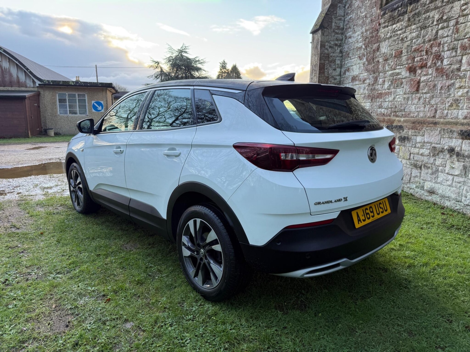 Used Vauxhall Grandland X 2019 for sale - 77230669: Photo 3