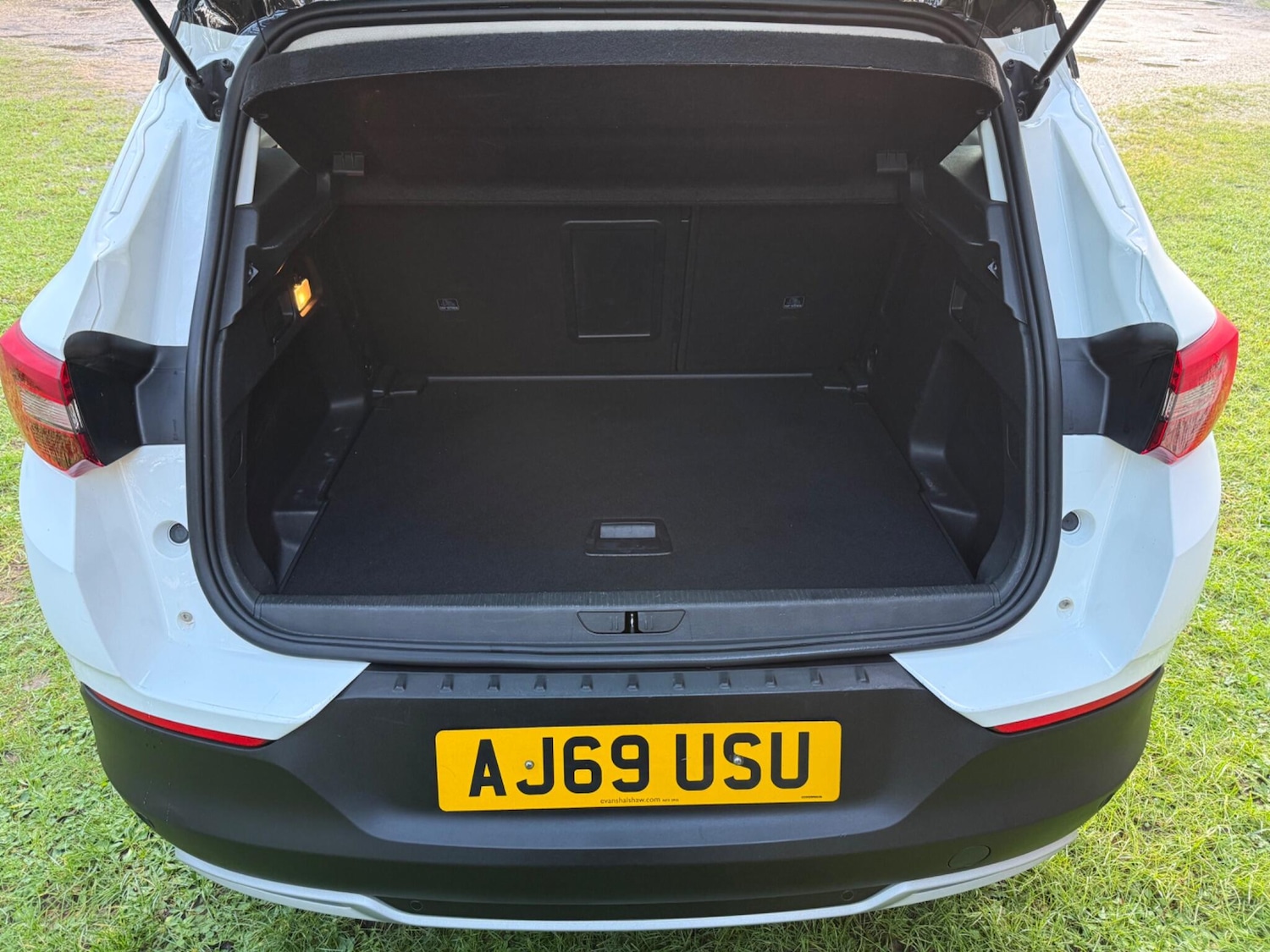 Used Vauxhall Grandland X 2019 for sale - 77230669: Photo 32