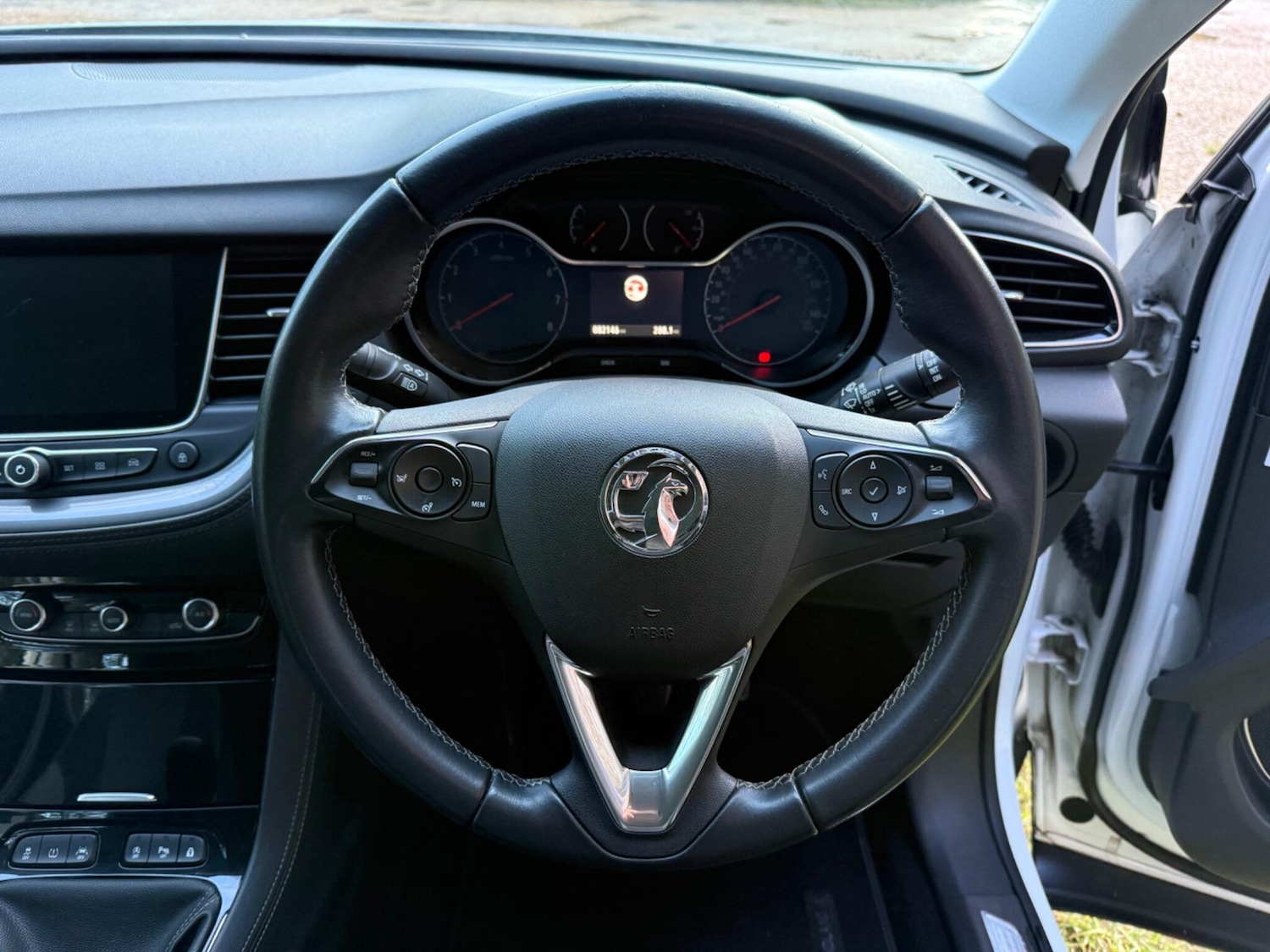 Used Vauxhall Grandland X 2019 for sale - 77230669: Photo 34