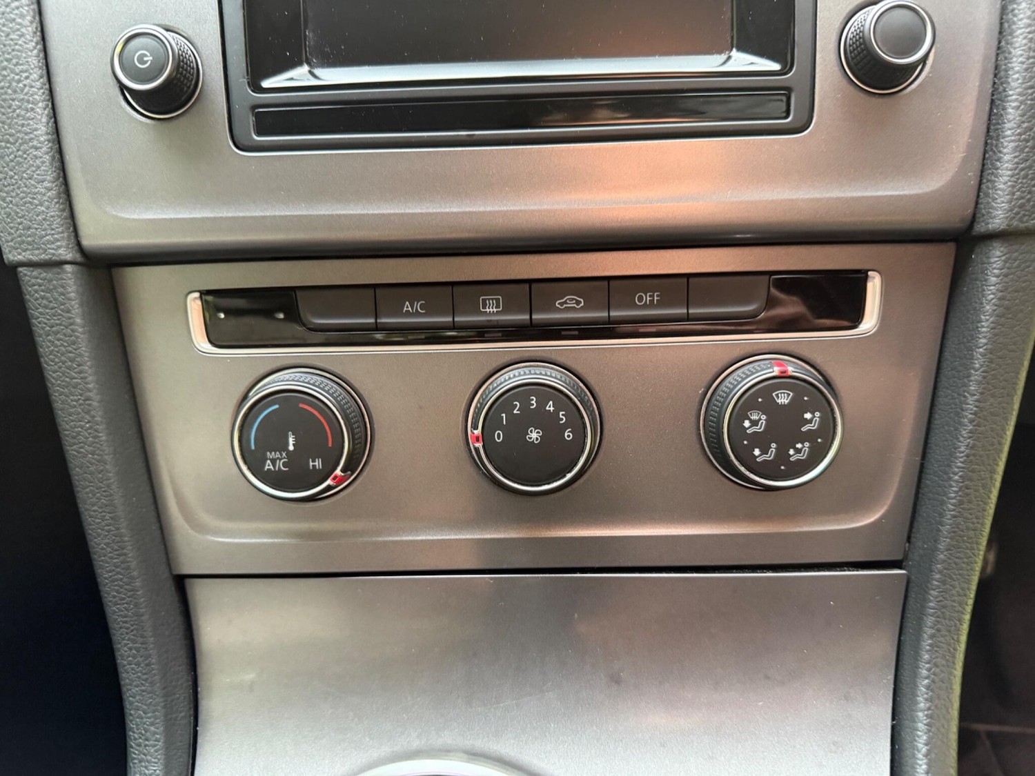 Used Volkswagen Golf 2013 for sale - 76457142: Photo 34