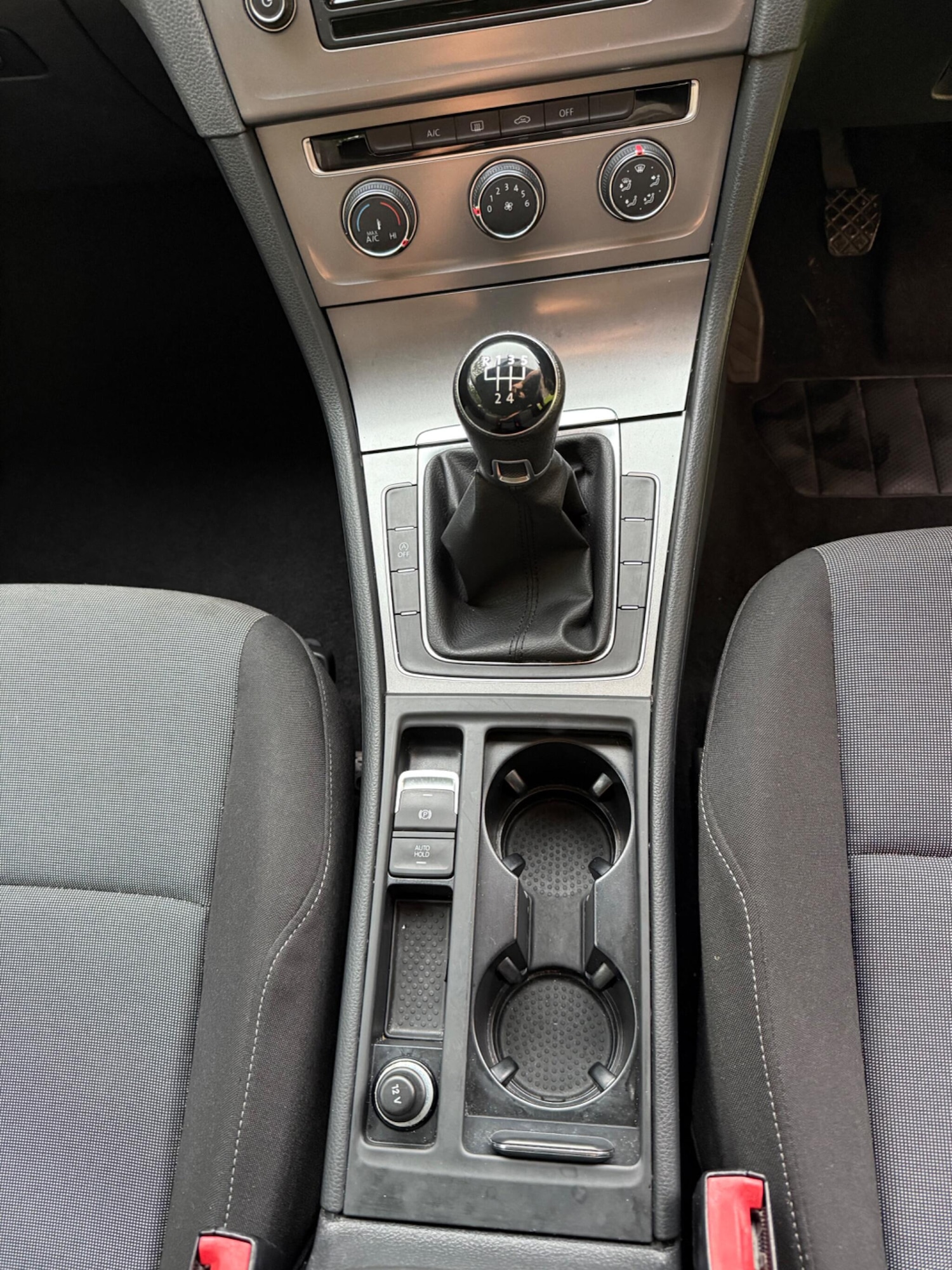 Used Volkswagen Golf 2013 for sale - 76457142: Photo 35