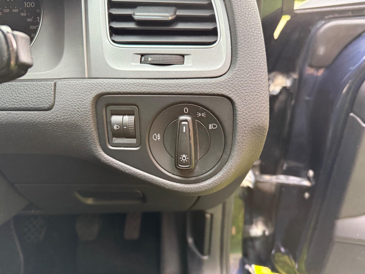 Used Volkswagen Golf 2013 for sale - 76457142: Photo 36