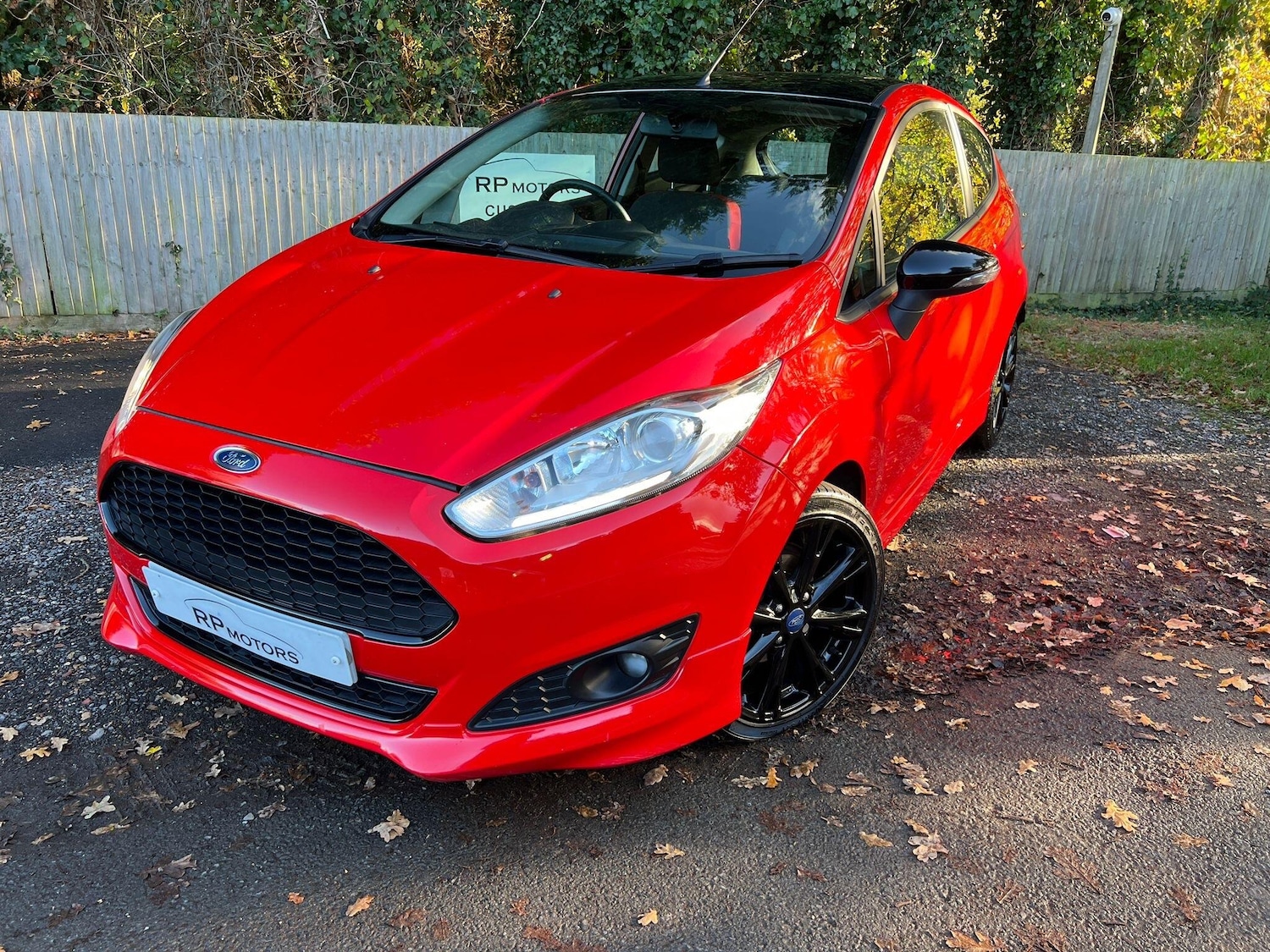 Used Ford Fiesta 2016 for sale - 76512800: Photo 2