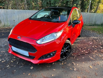 Used Ford Fiesta 2016 for sale - 76512800: Photo