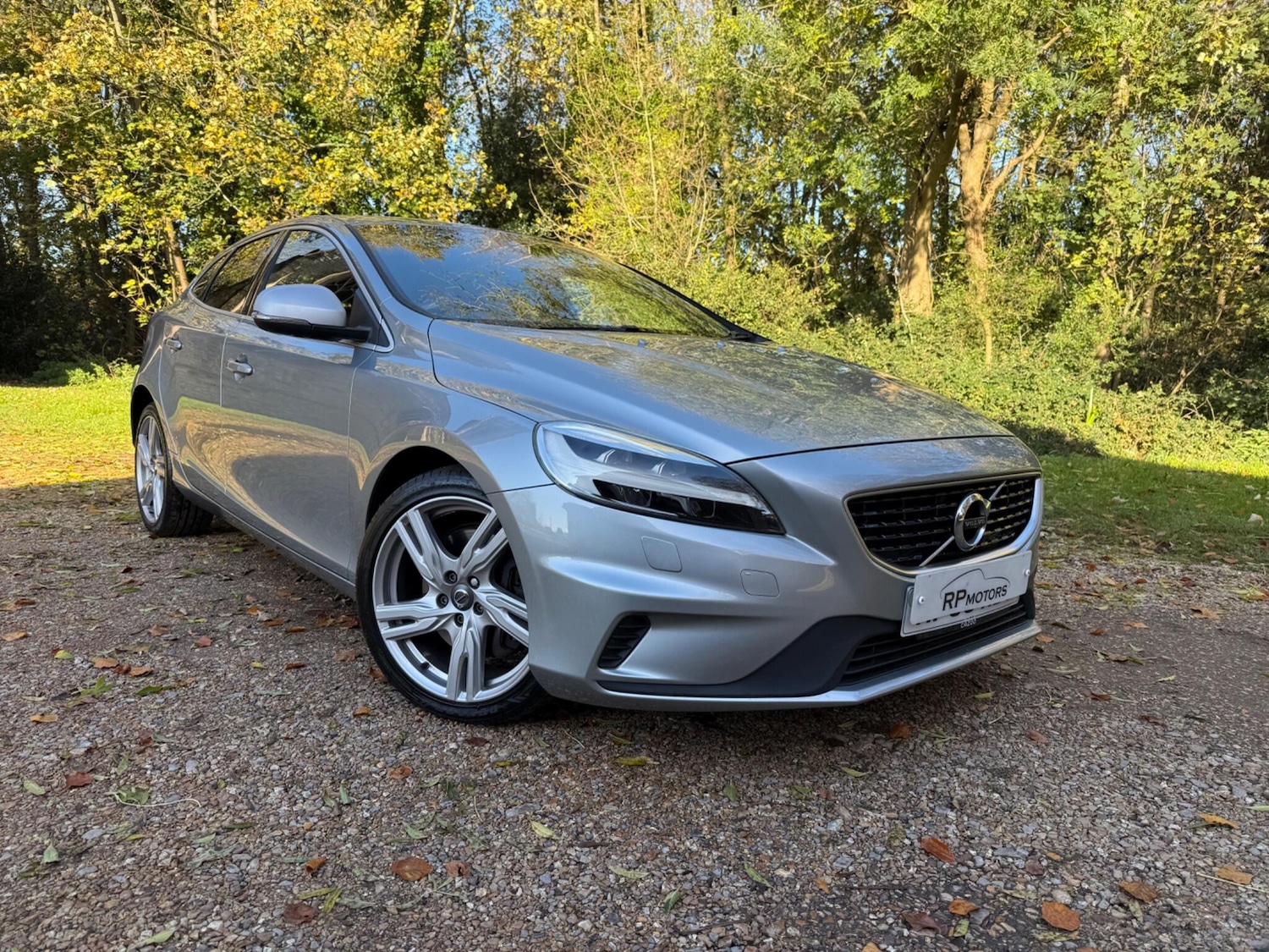 Used Volvo V40 2016 for sale - 76658167: Photo 1