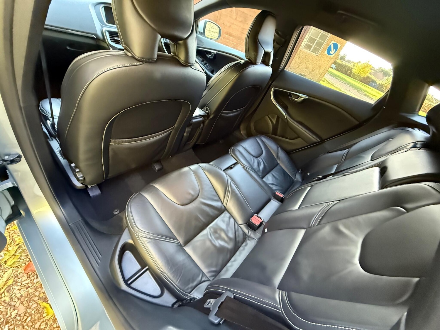 Used Volvo V40 2016 for sale - 76658167: Photo 27