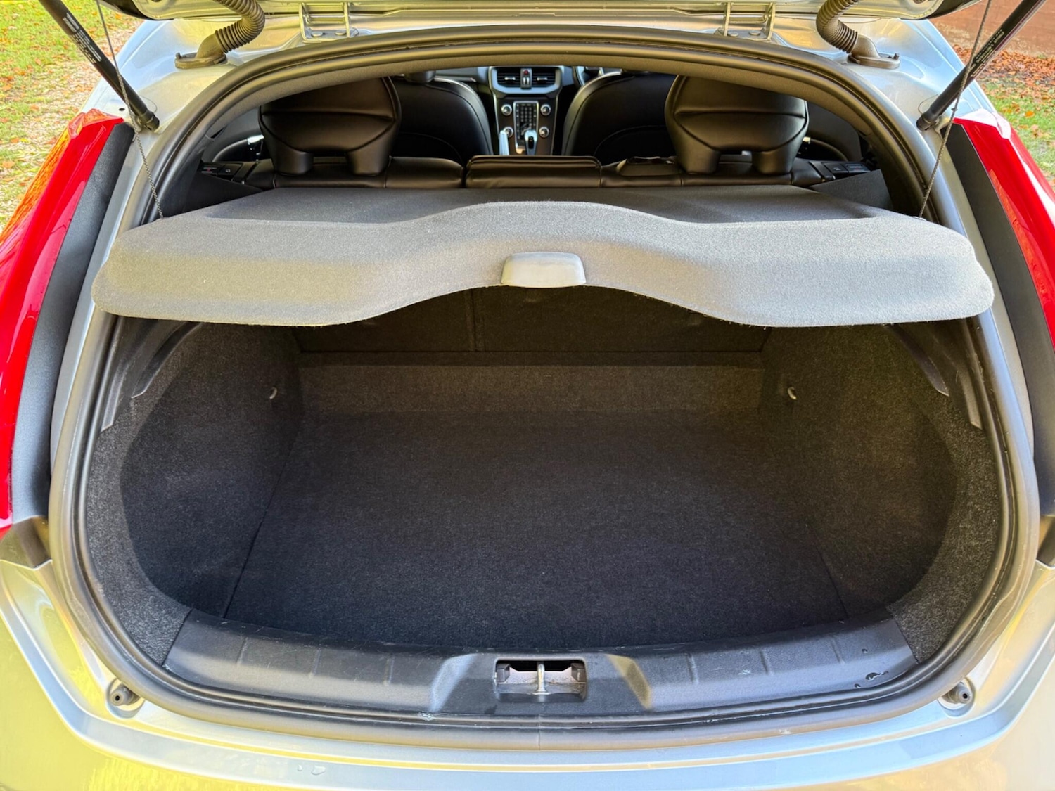 Used Volvo V40 2016 for sale - 76658167: Photo 34