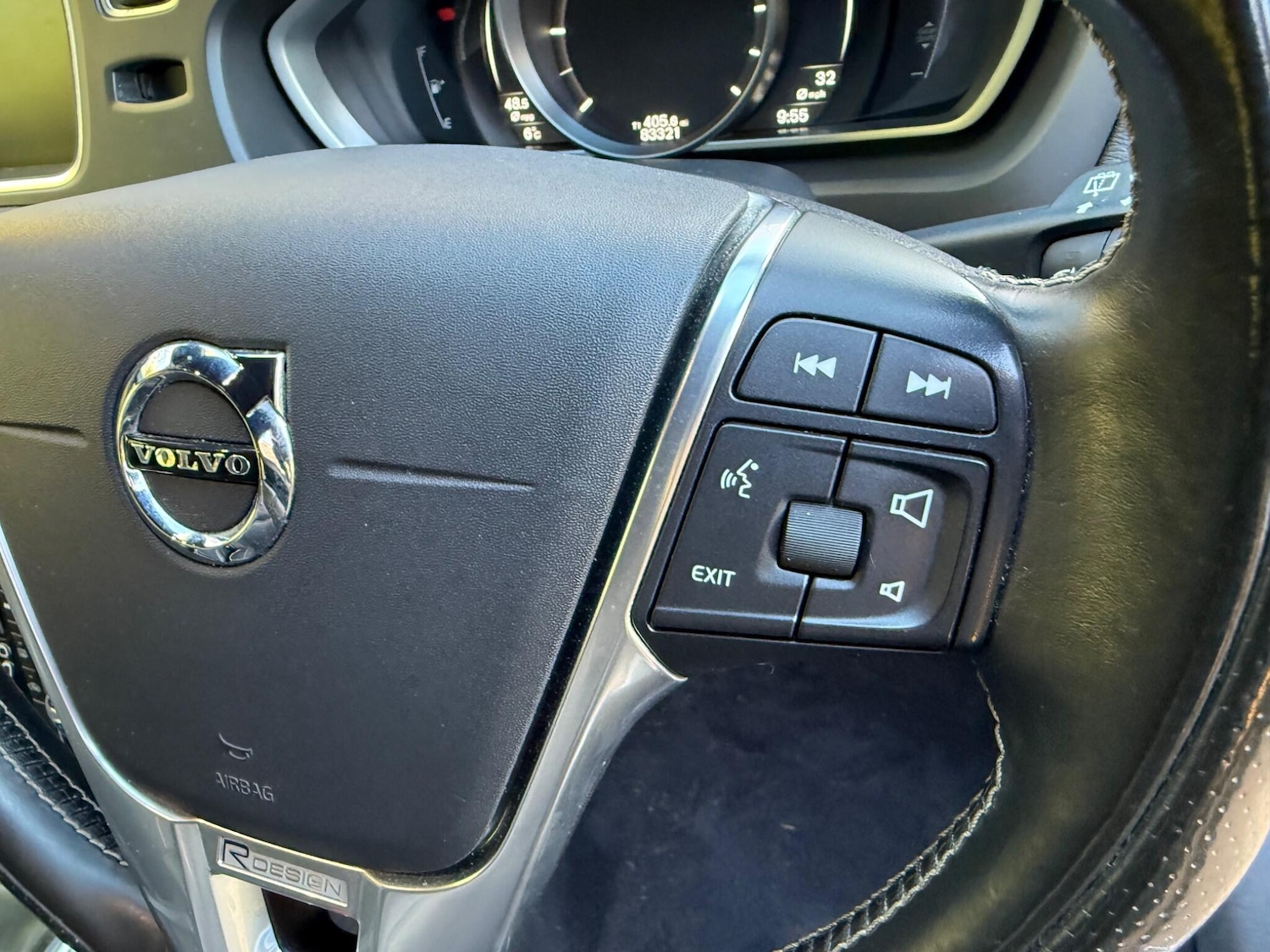 Used Volvo V40 2016 for sale - 76658167: Photo 36