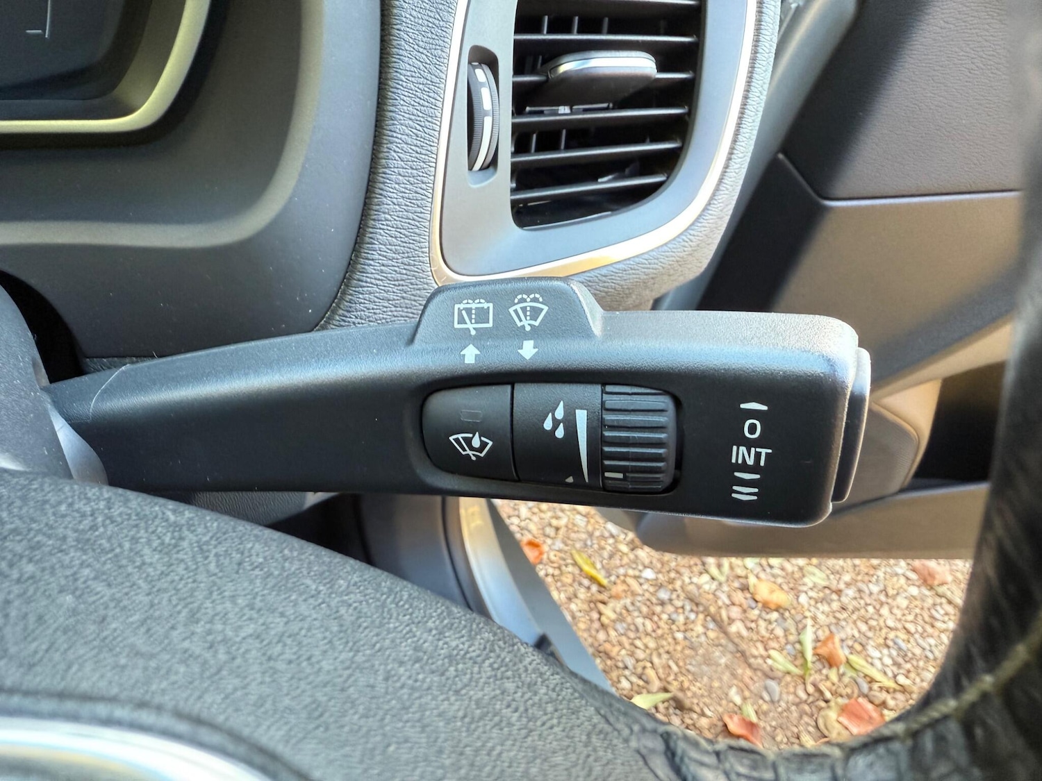 Used Volvo V40 2016 for sale - 76658167: Photo 47