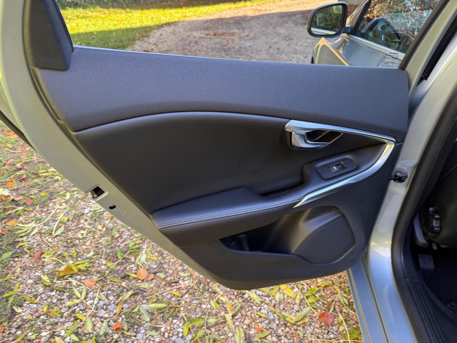 Used Volvo V40 2016 for sale - 76658167: Photo 50