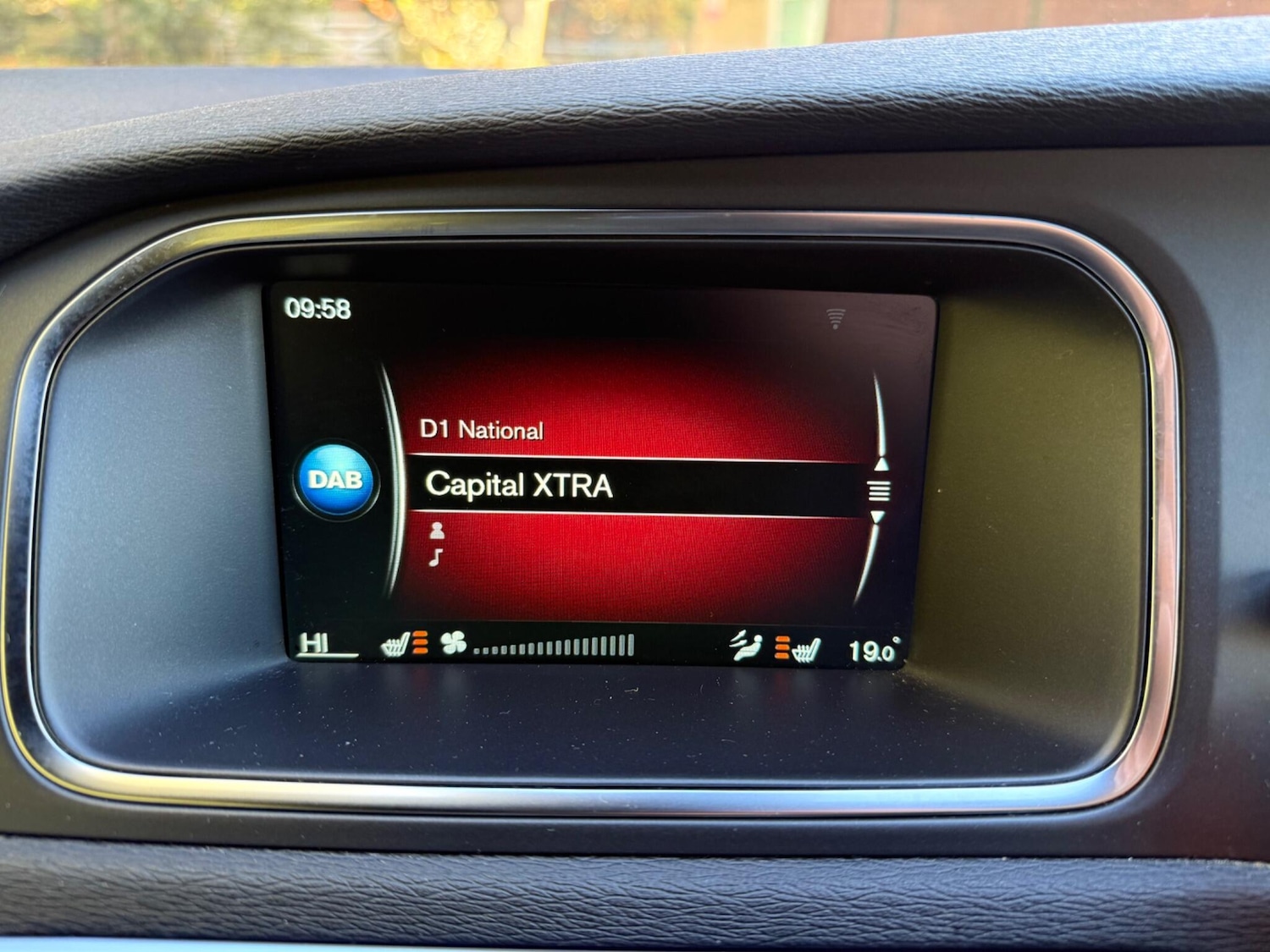 Used Volvo V40 2016 for sale - 76658167: Photo 55