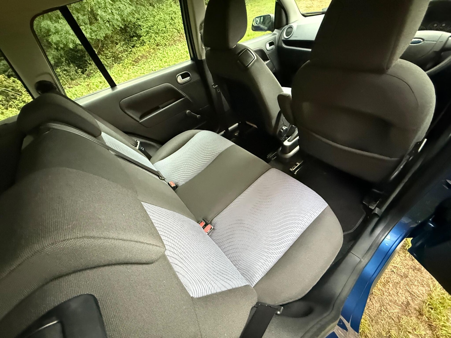 Vehicle 27