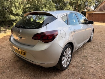Used Vauxhall Astra 2012 for sale - 79452747: Photo