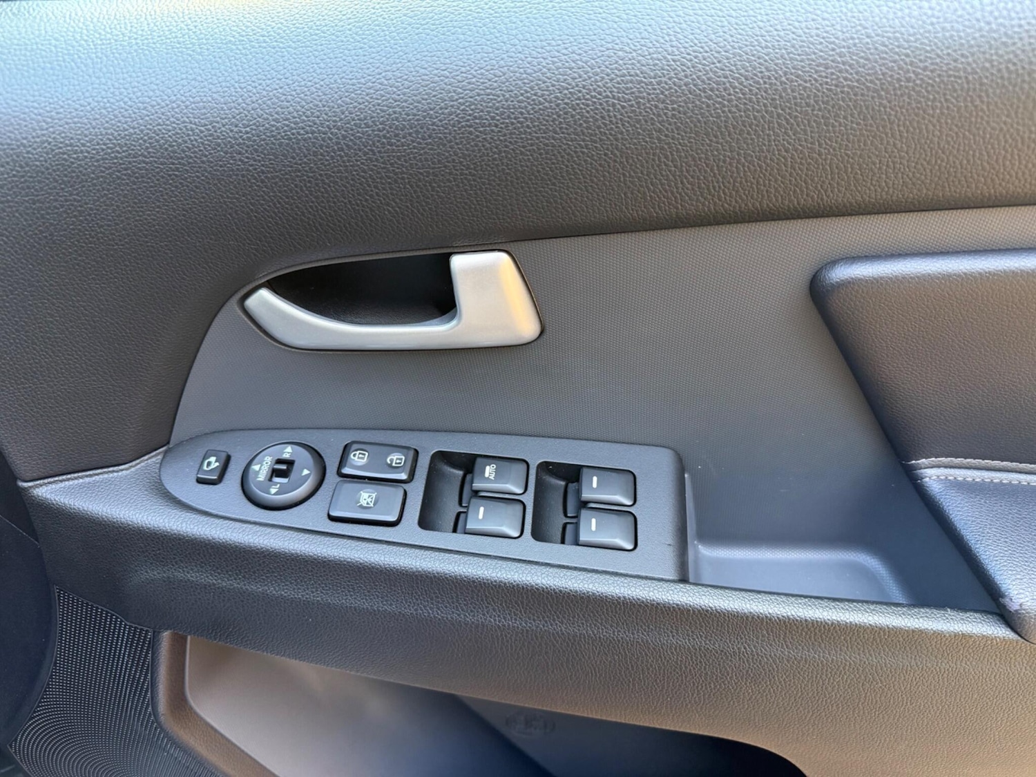 Used Kia Sportage 2015 for sale - 76715425: Photo 64