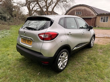 Used Renault Captur 2016 for sale - 77893079: Photo