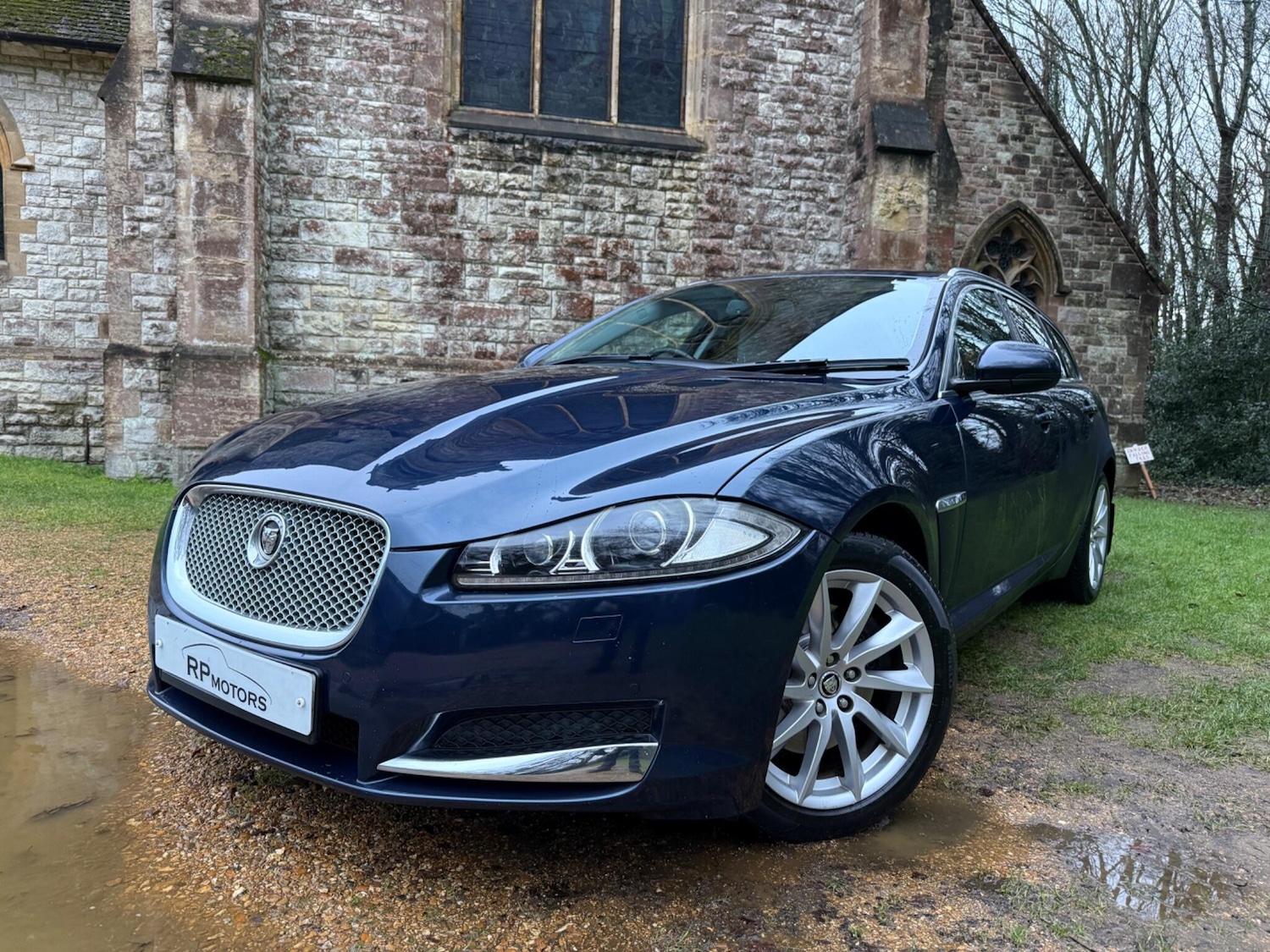 Used Jaguar XF 2013 for sale - 77155656: Photo 2