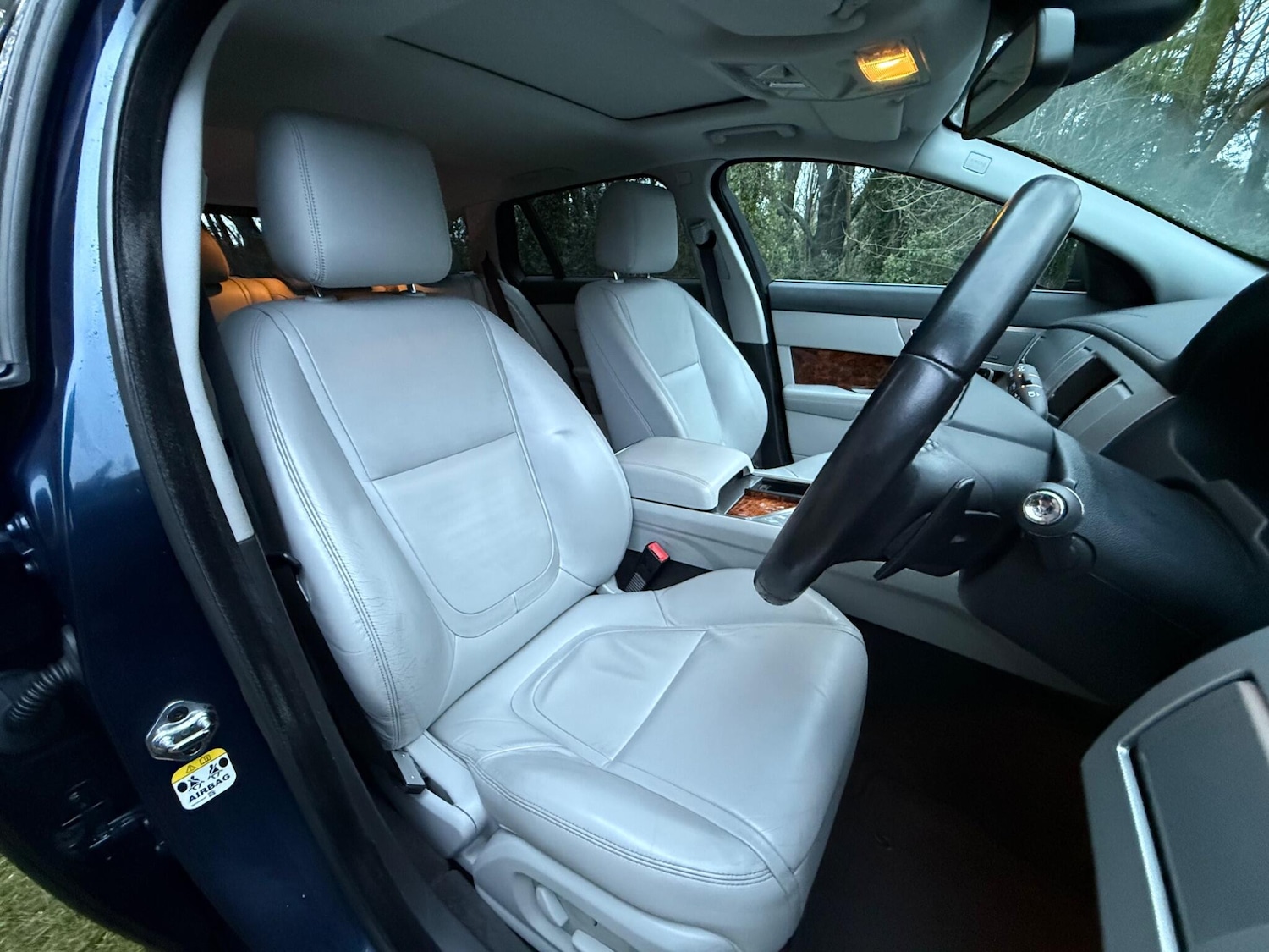 Used Jaguar XF 2013 for sale - 77155656: Photo 26