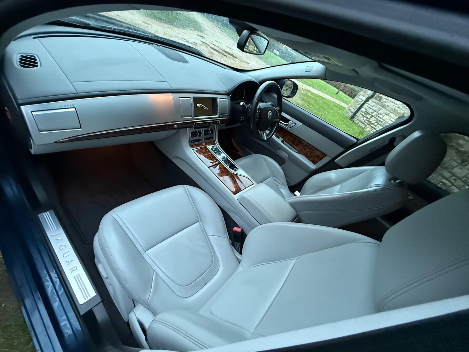 Used Jaguar XF 2013 for sale - 77155656: Photo 27