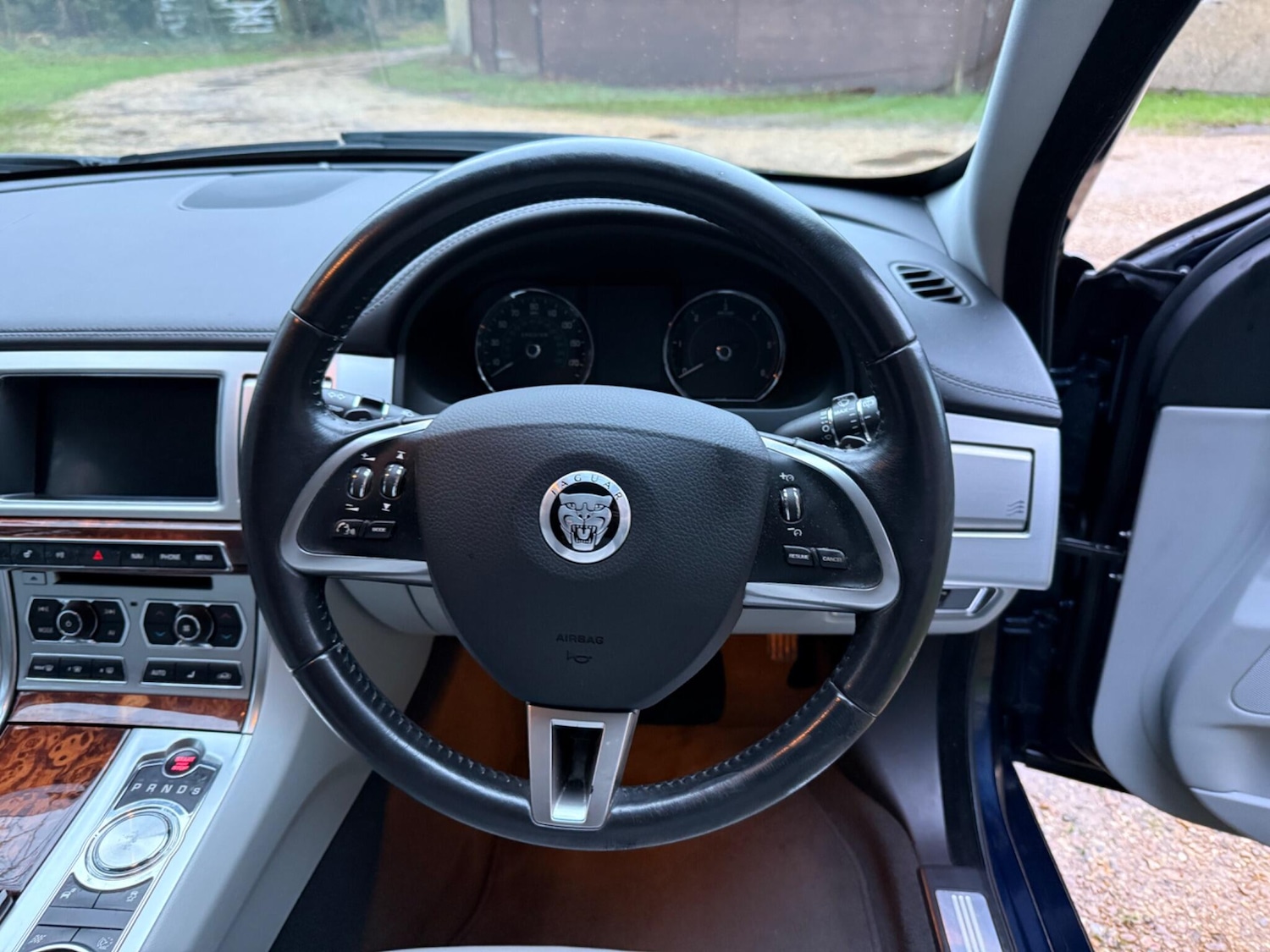 Used Jaguar XF 2013 for sale - 77155656: Photo 37