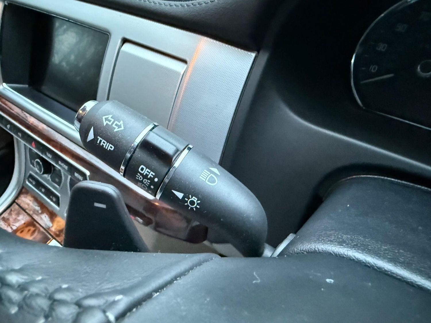 Used Jaguar XF 2013 for sale - 77155656: Photo 41