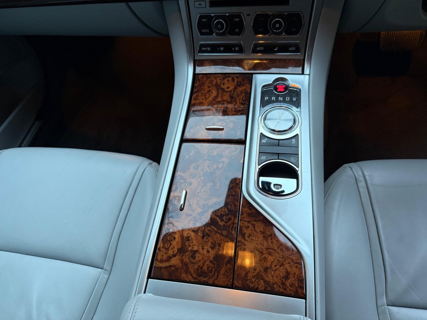 Used Jaguar XF 2013 for sale - 77155656: Photo 43