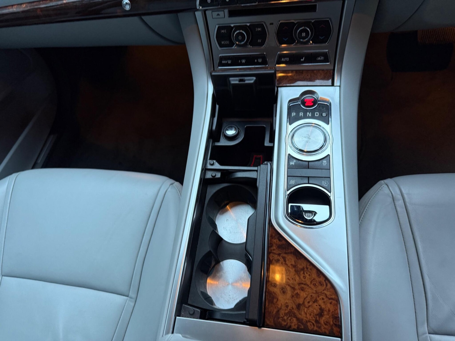 Used Jaguar XF 2013 for sale - 77155656: Photo 44