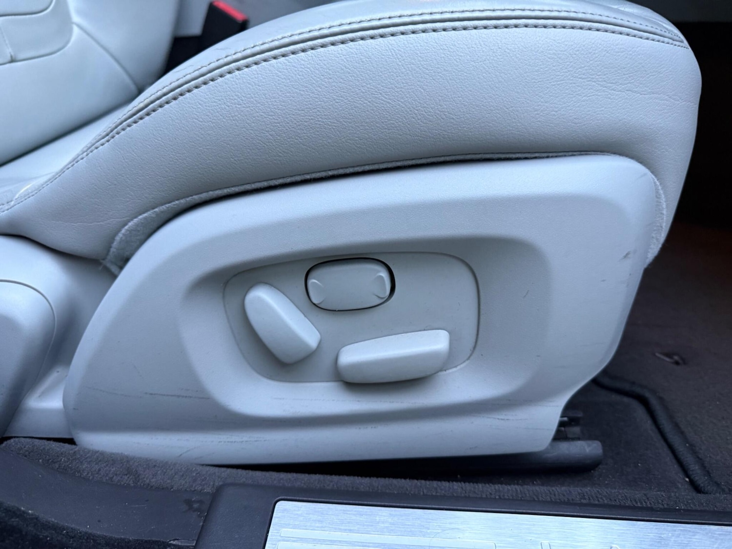 Used Jaguar XF 2013 for sale - 77155656: Photo 47