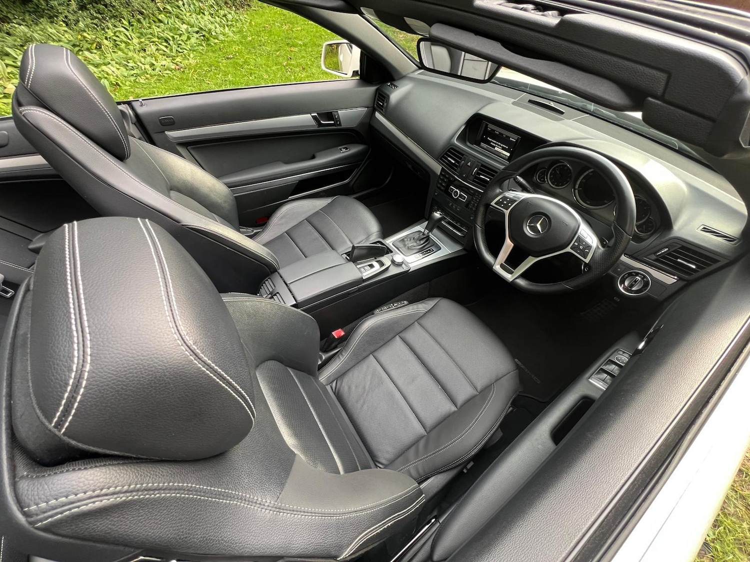 Used Mercedes-Benz E Class 2013 for sale - 76371375: Photo 27