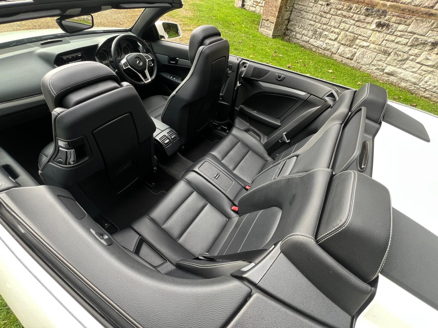 Used Mercedes-Benz E Class 2013 for sale - 76371375: Photo 28