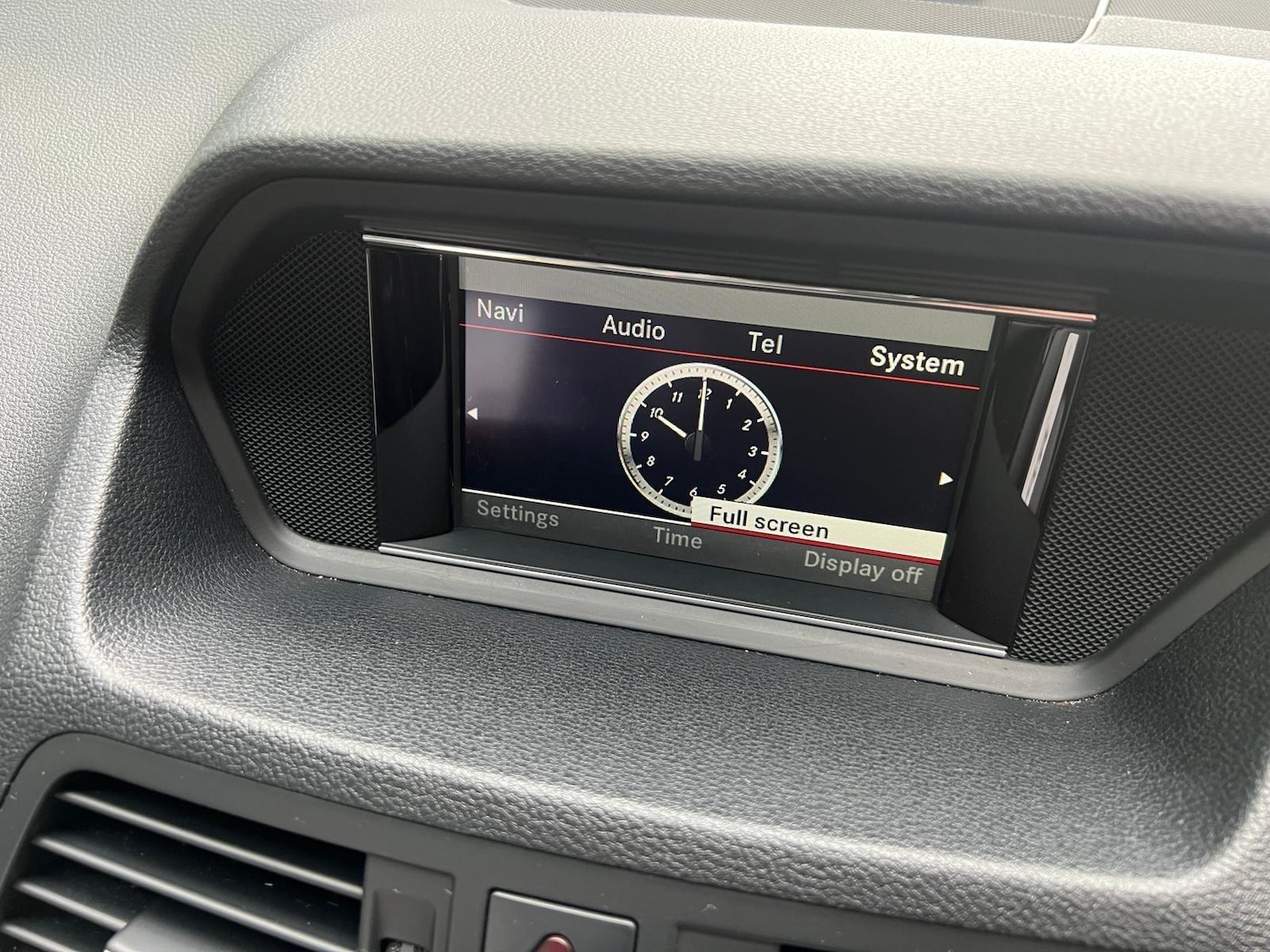 Used Mercedes-Benz E Class 2013 for sale - 76371375: Photo 36