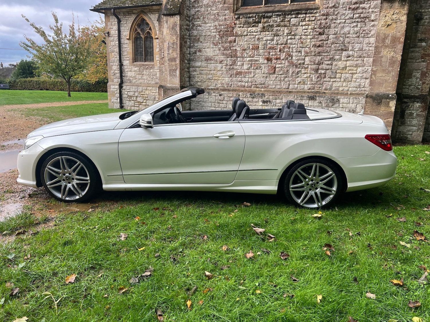 Used Mercedes-Benz E Class 2013 for sale - 76371375: Photo 9