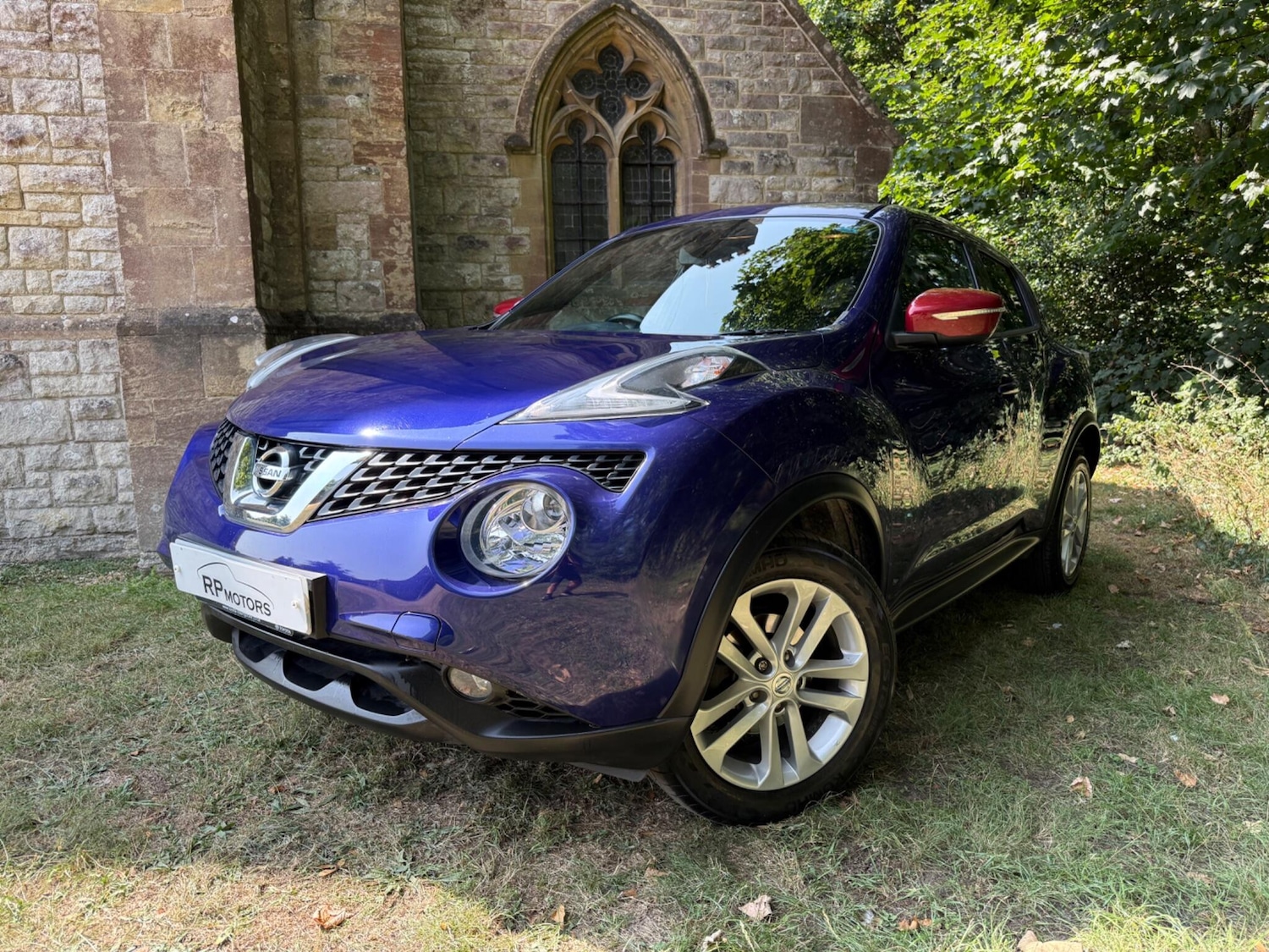 Used Nissan Juke 2015 for sale - 76714787: Photo 2