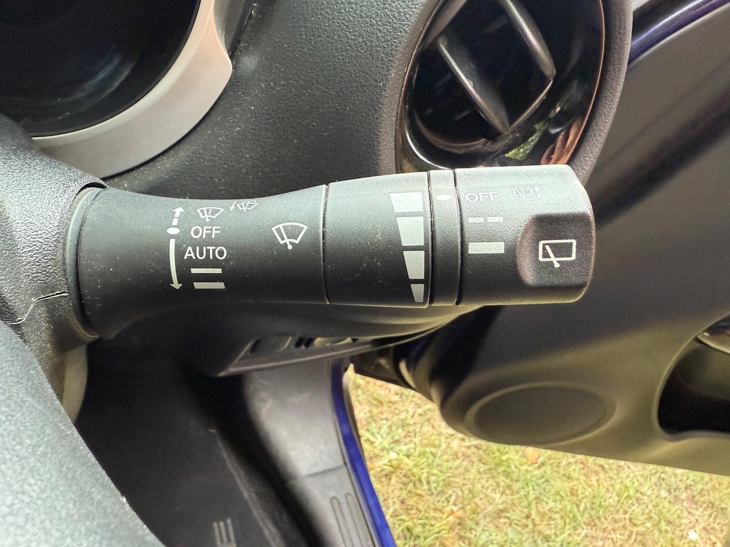 Used Nissan Juke 2015 for sale - 76714787: Photo 33