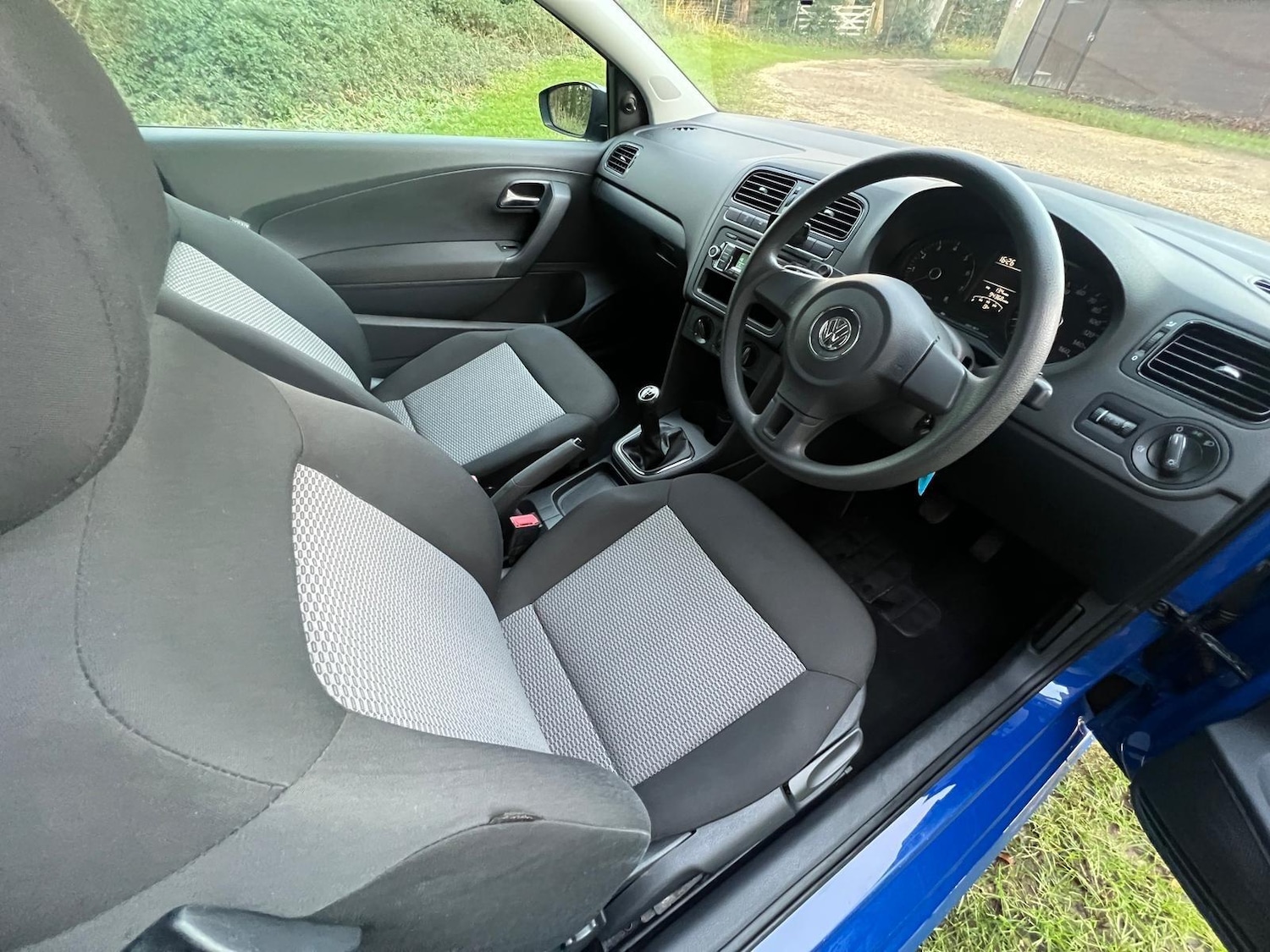 Used Volkswagen Polo 2012 for sale - 76942544: Photo 18