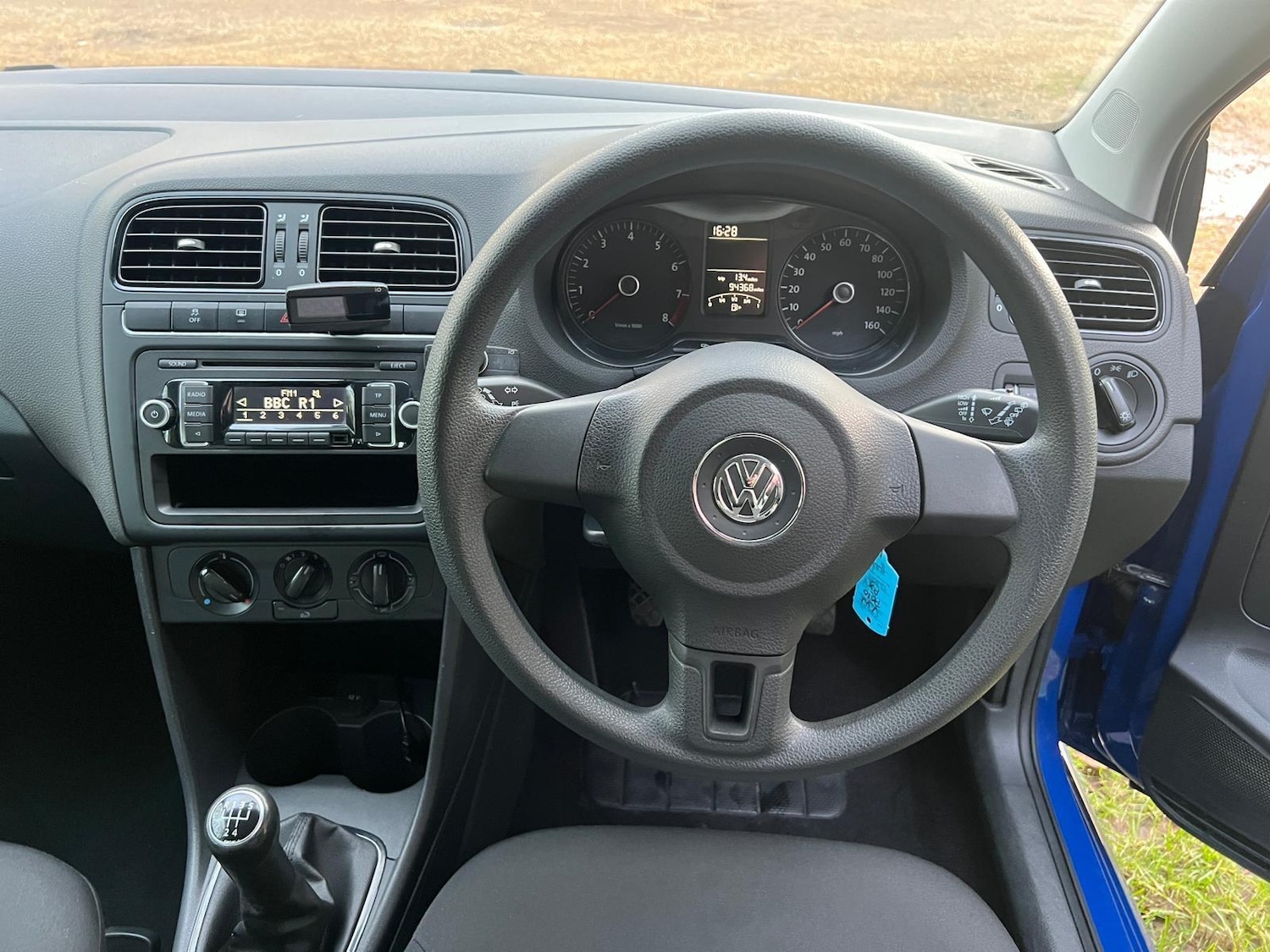 Used Volkswagen Polo 2012 for sale - 76942544: Photo 27