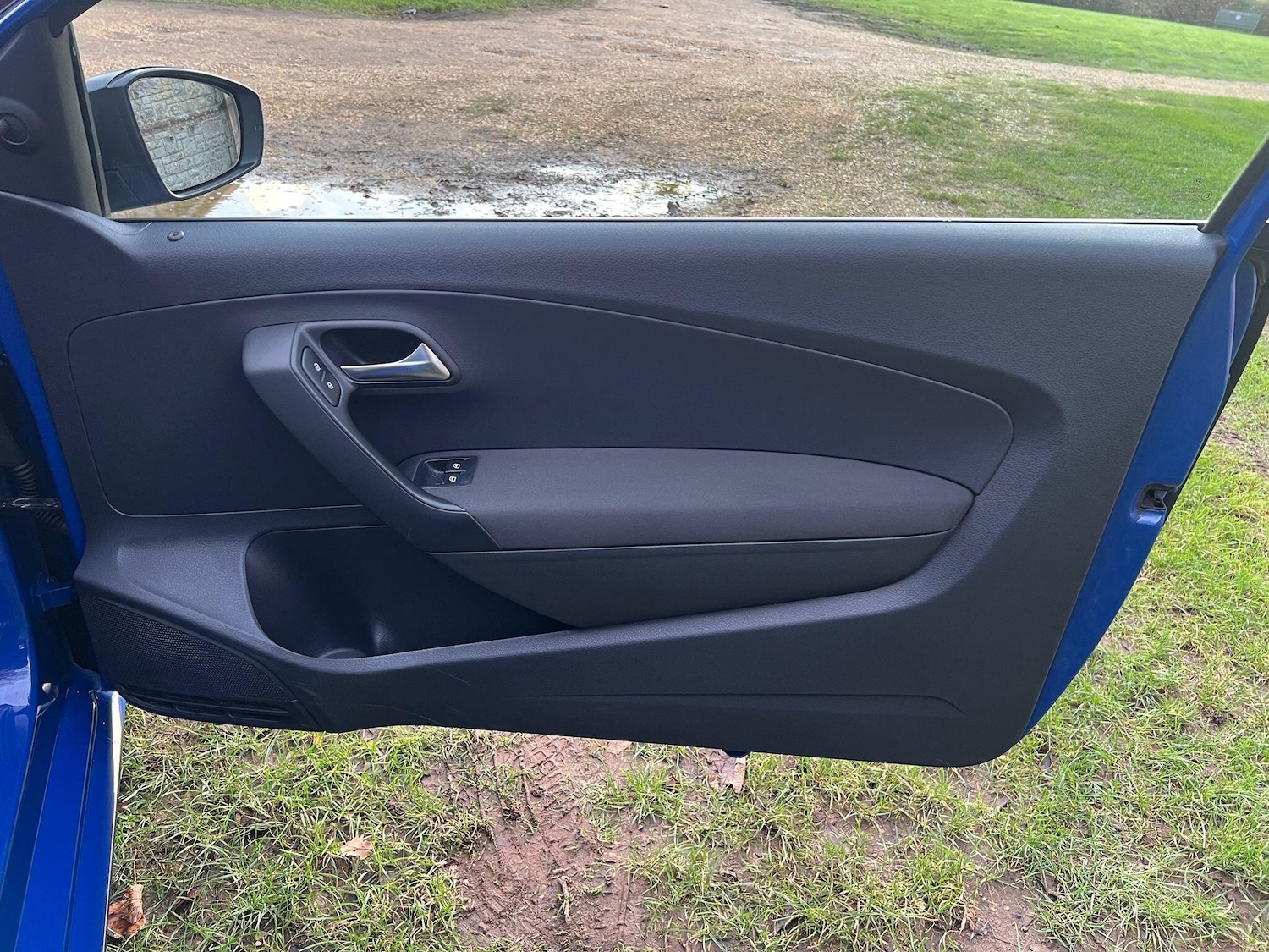 Used Volkswagen Polo 2012 for sale - 76942544: Photo 38