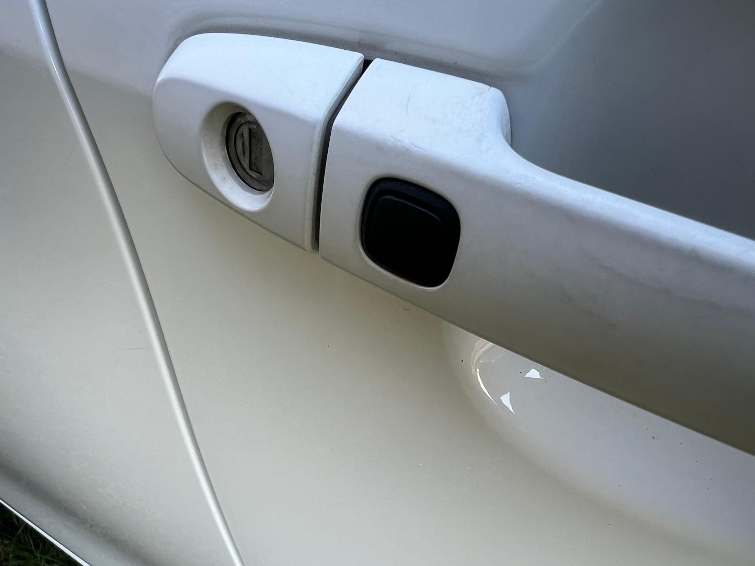 Used Peugeot 108 2017 for sale - 77155863: Photo 19