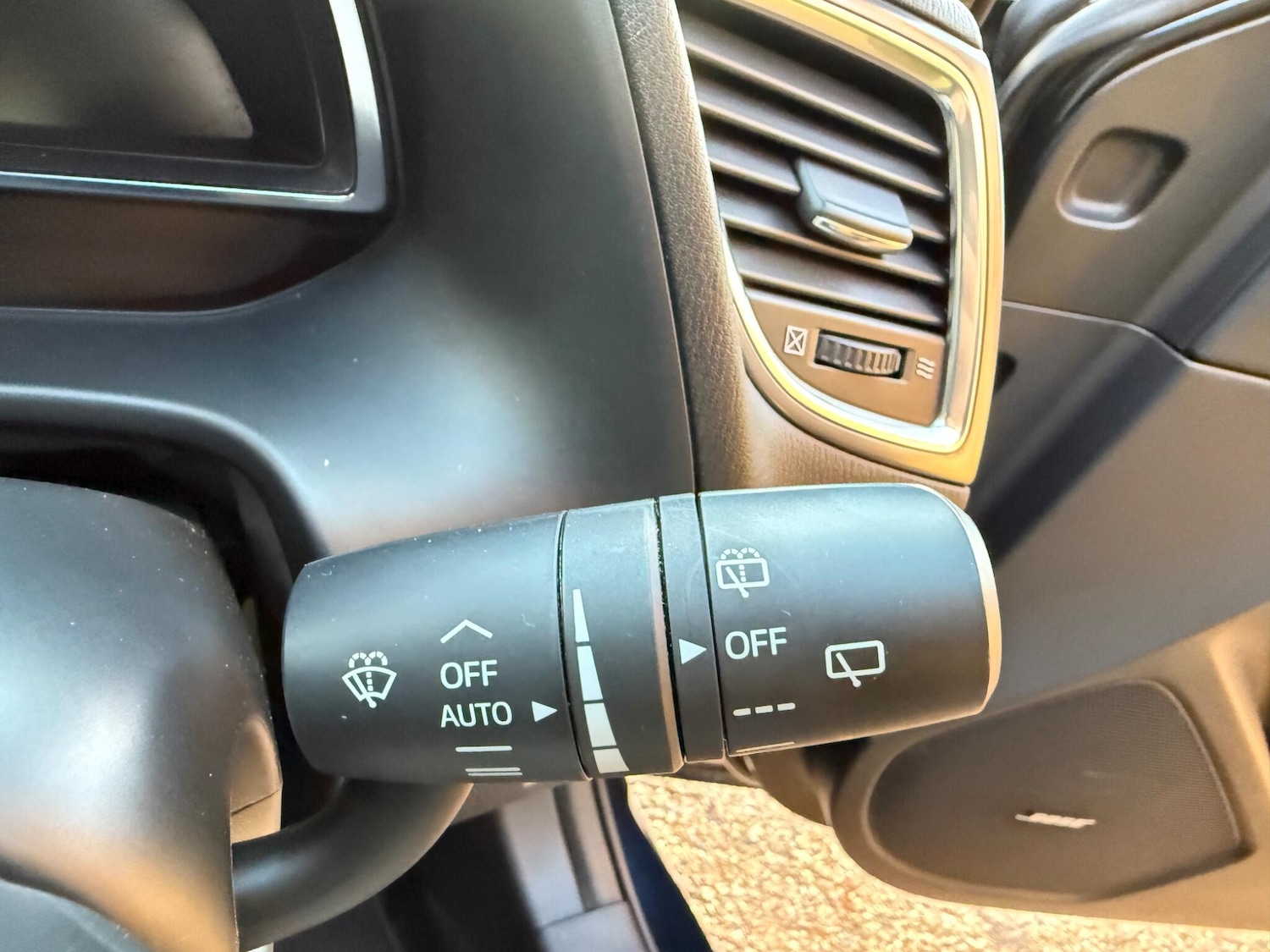 Used Mazda Mazda3 2017 for sale - 76913221: Photo 36