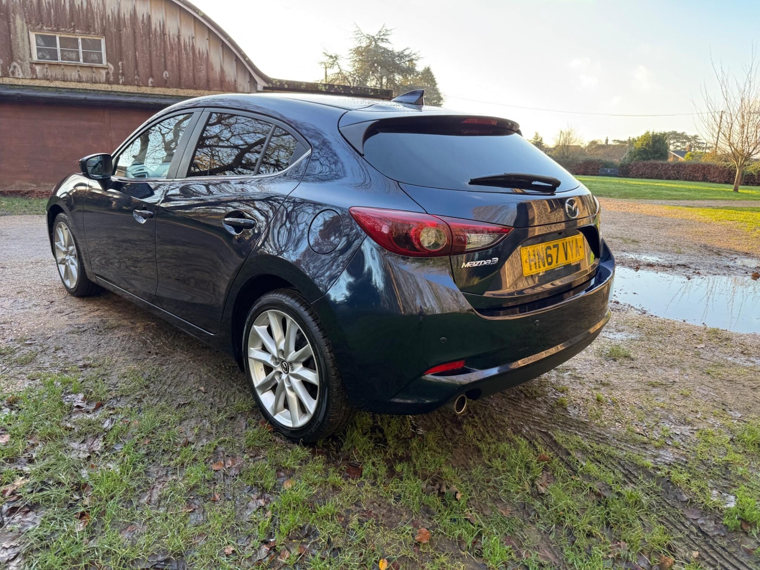 Used Mazda Mazda3 2017 for sale - 76913221: Photo 4