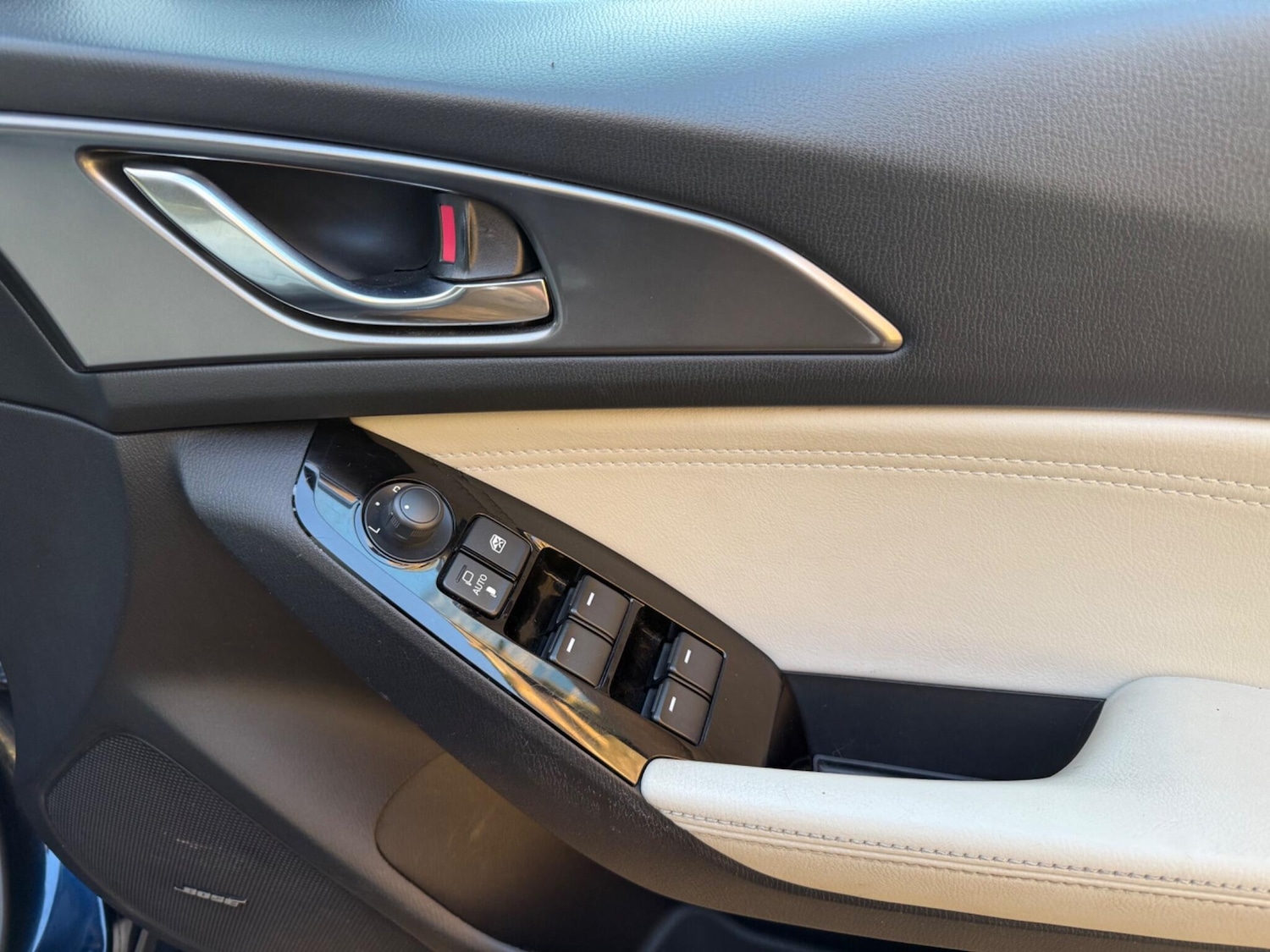 Used Mazda Mazda3 2017 for sale - 76913221: Photo 45