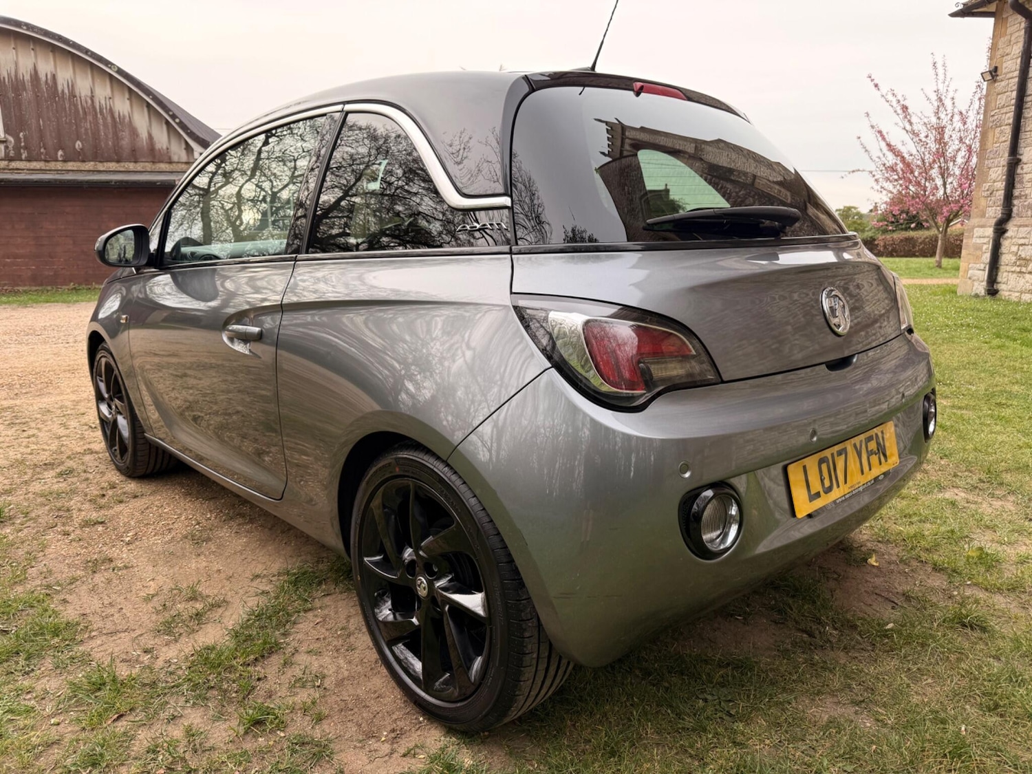 Used Vauxhall ADAM 2017 for sale - 78184383: Photo 4