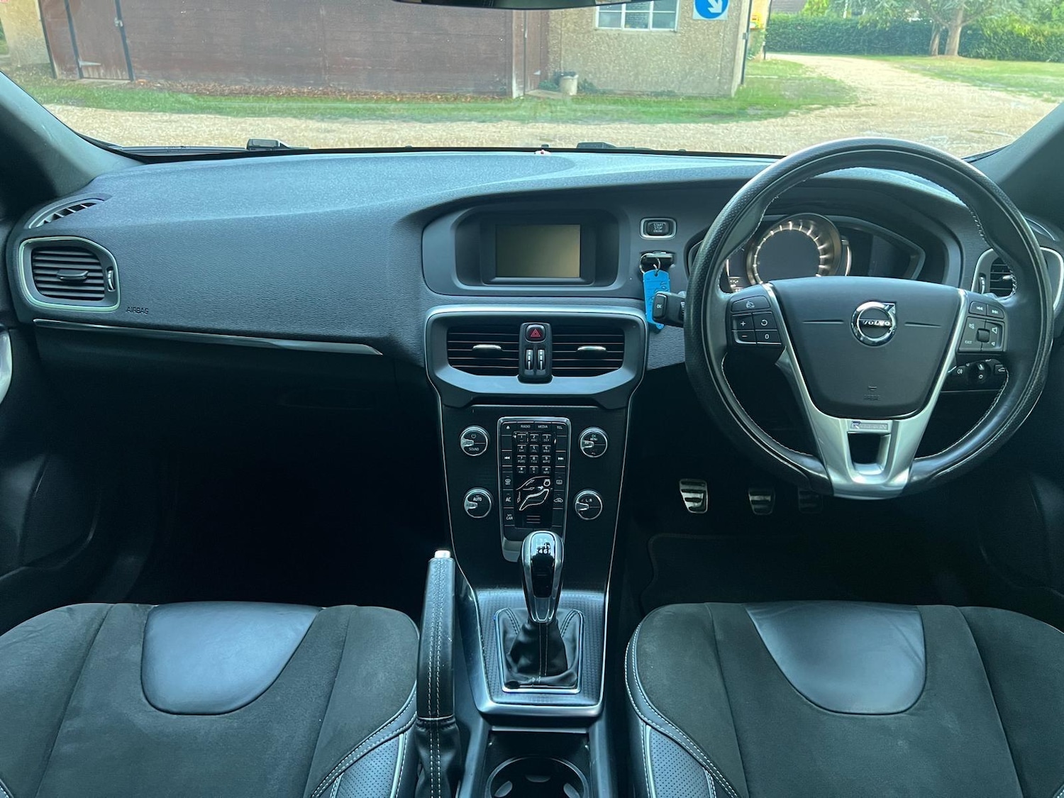 Used Volvo V40 2018 for sale - 76989187: Photo 23