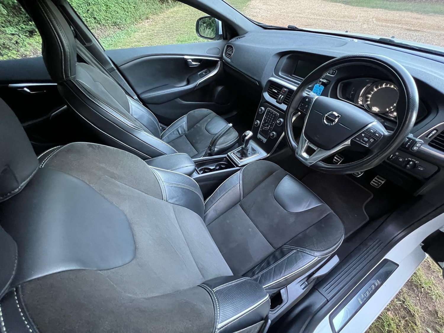 Used Volvo V40 2018 for sale - 76989187: Photo 24