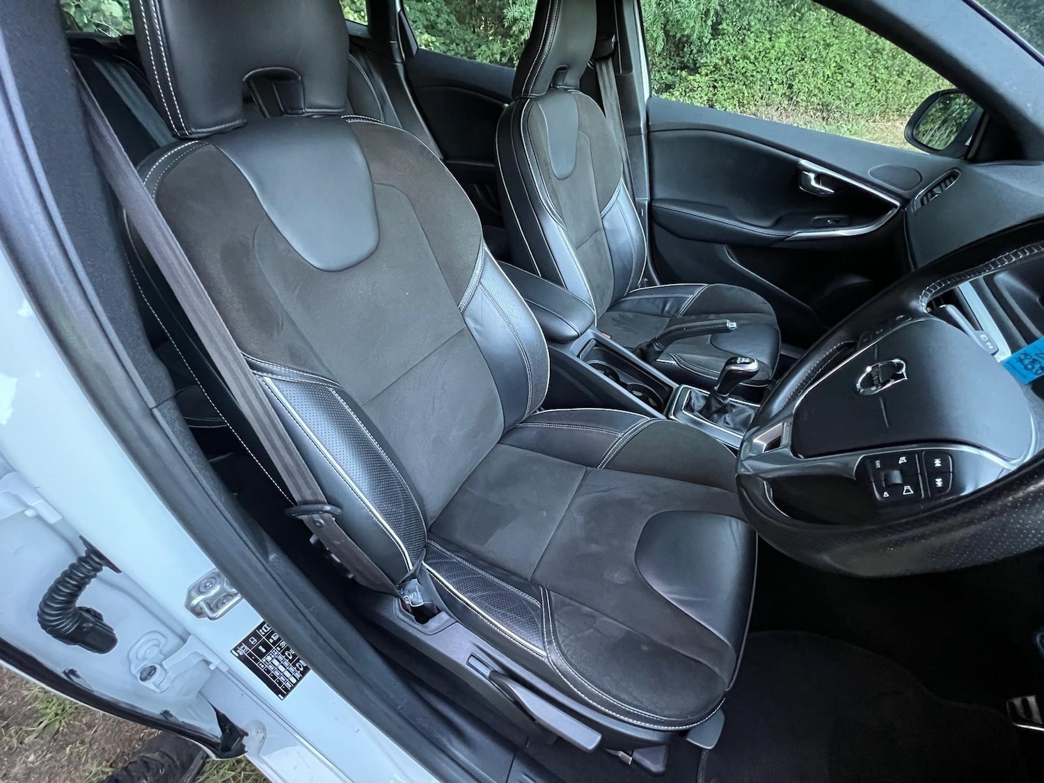 Used Volvo V40 2018 for sale - 76989187: Photo 25