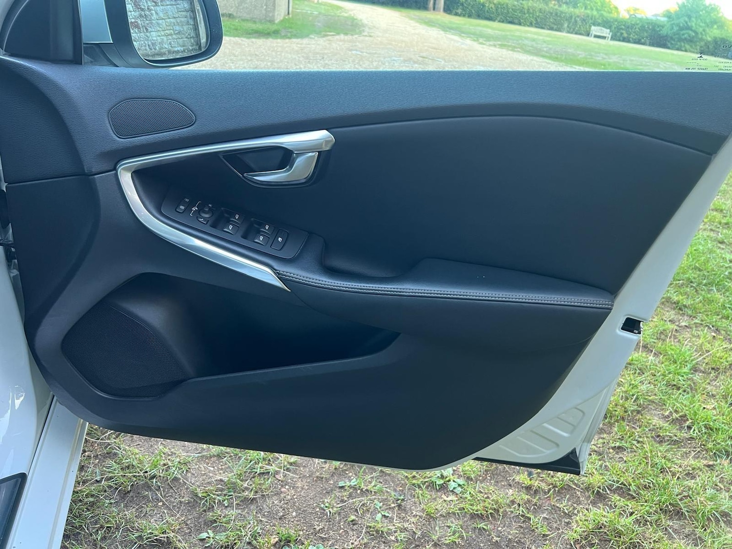 Used Volvo V40 2018 for sale - 76989187: Photo 52